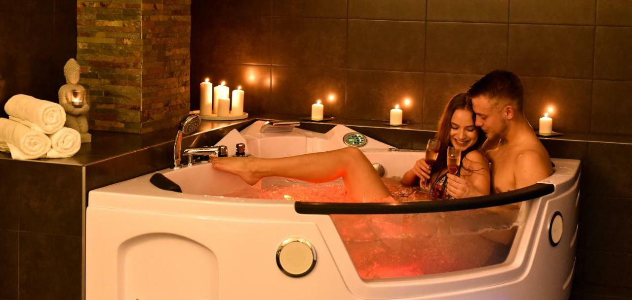 Wellness Hotel Luzan Румбурк Экстерьер фото